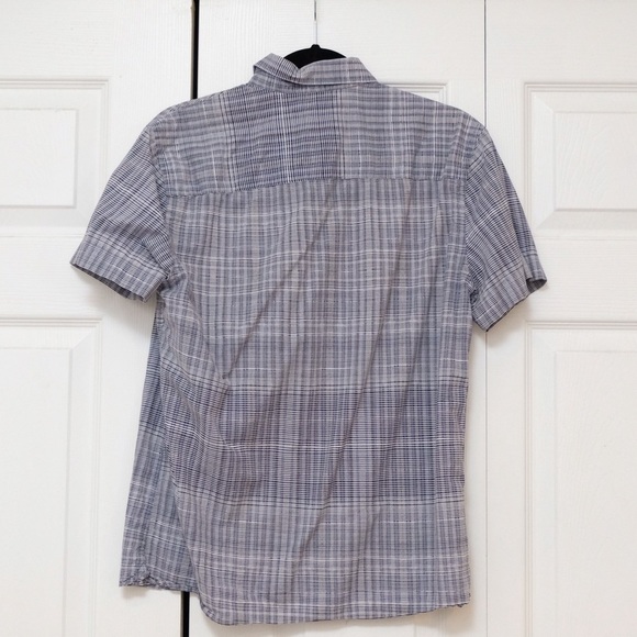 Perry Ellis Button down size small - Picture 2 of 5